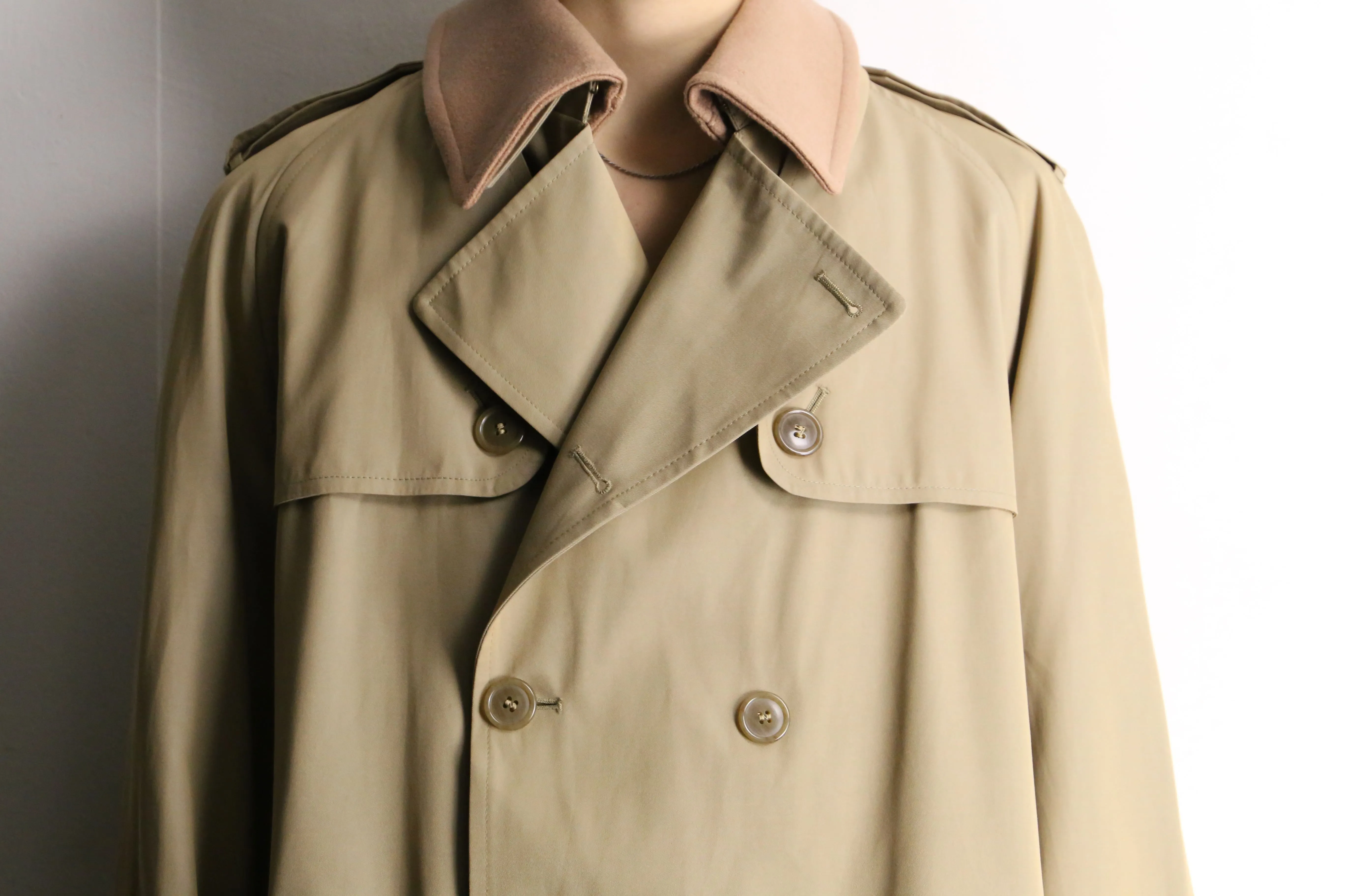 beige color 2way trench coat