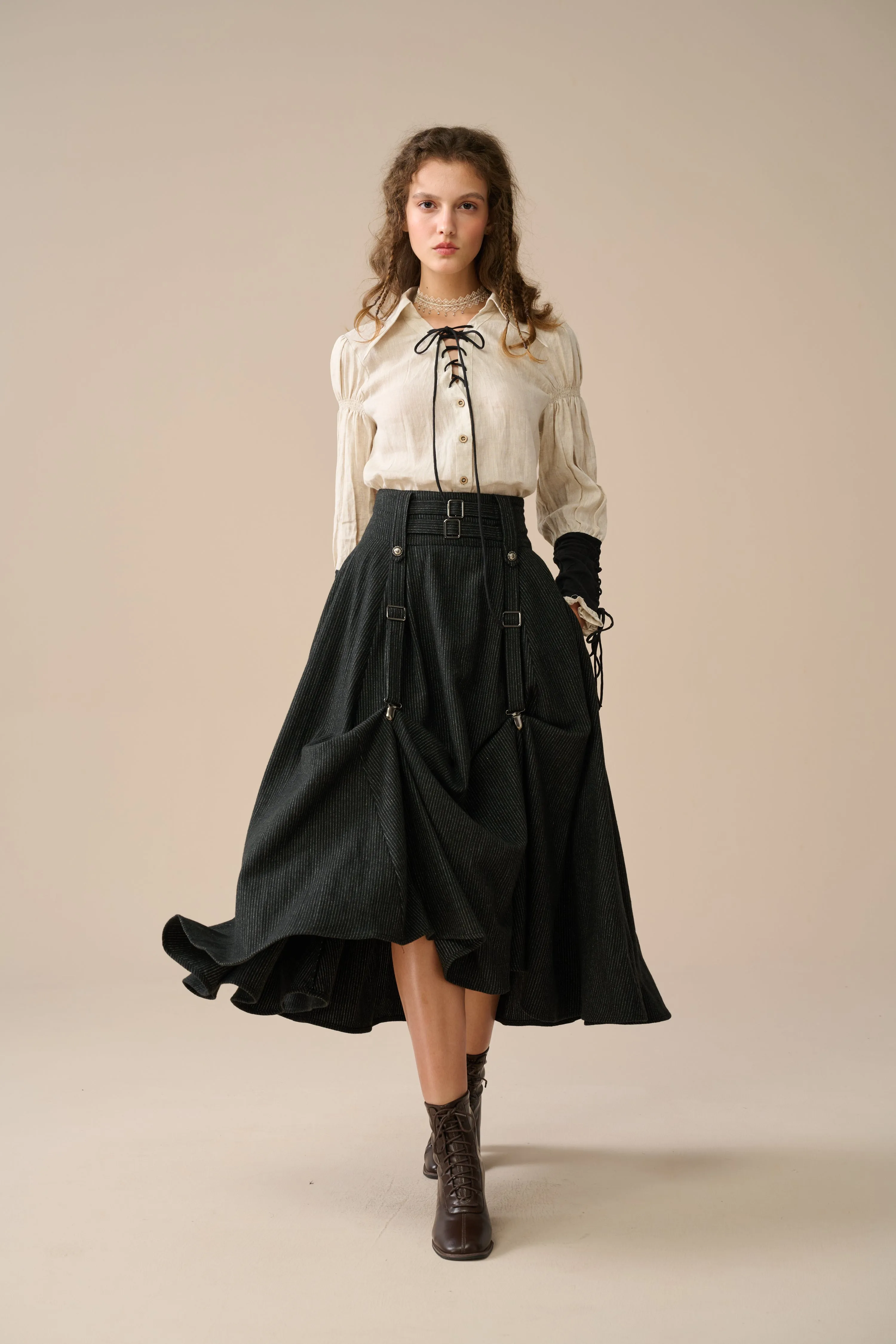 Cynthia 16 | Adjustable wool skirt