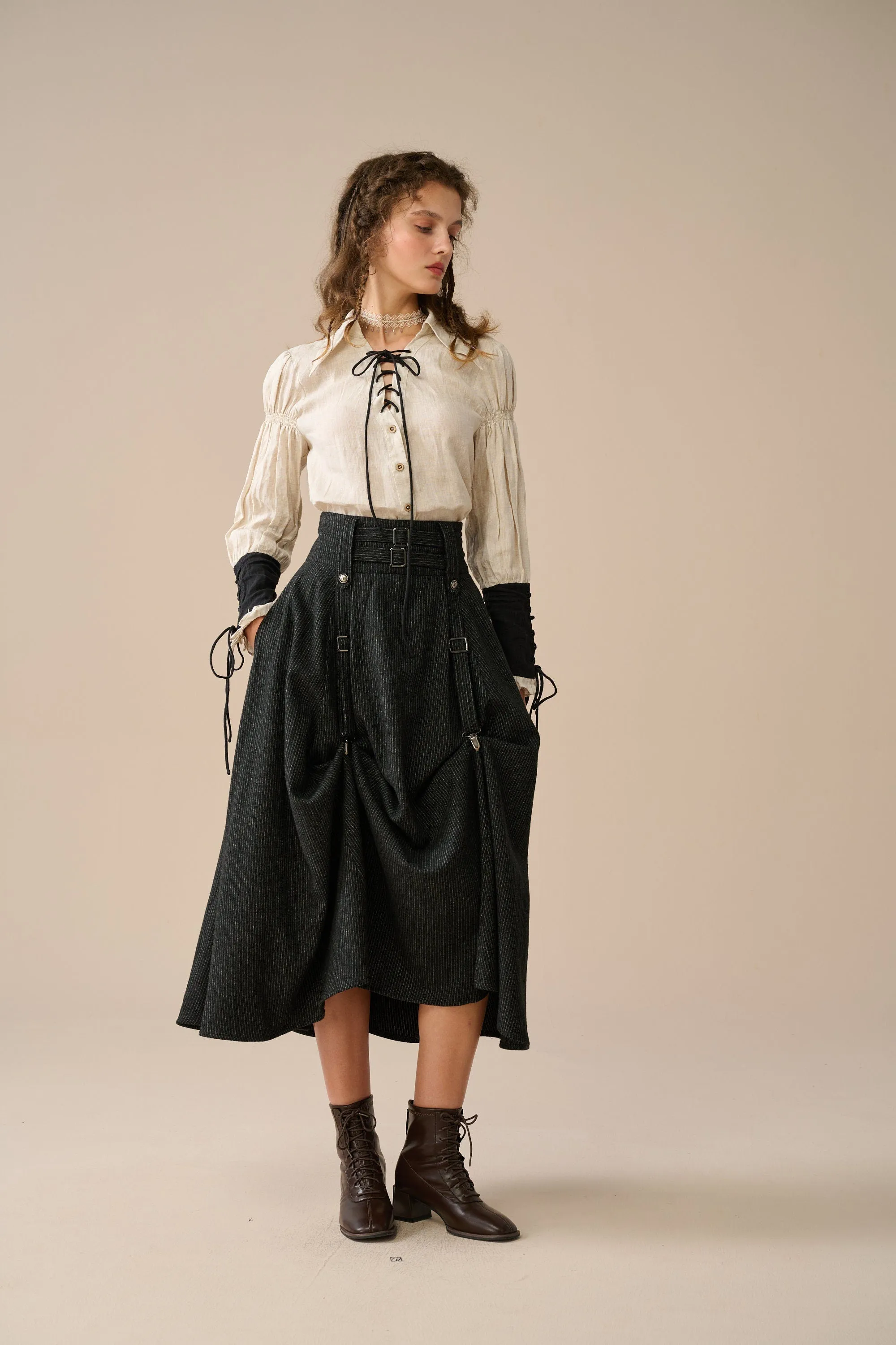 Cynthia 16 | Adjustable wool skirt