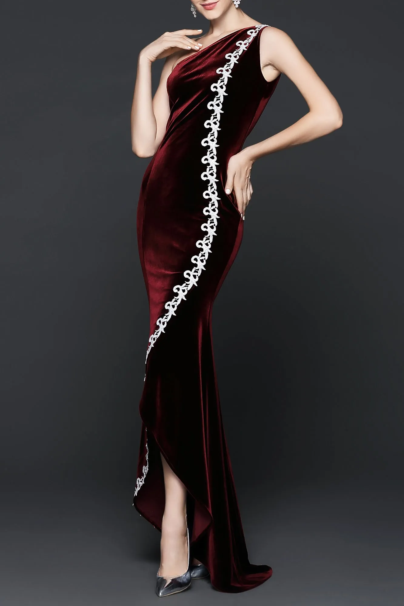 DL CHIC FOREVER LOVED SIGNATURE SOFIA FUSION GOWN