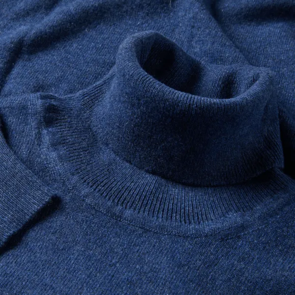 LUXE CASHMERE TURTLENECK SWEATER