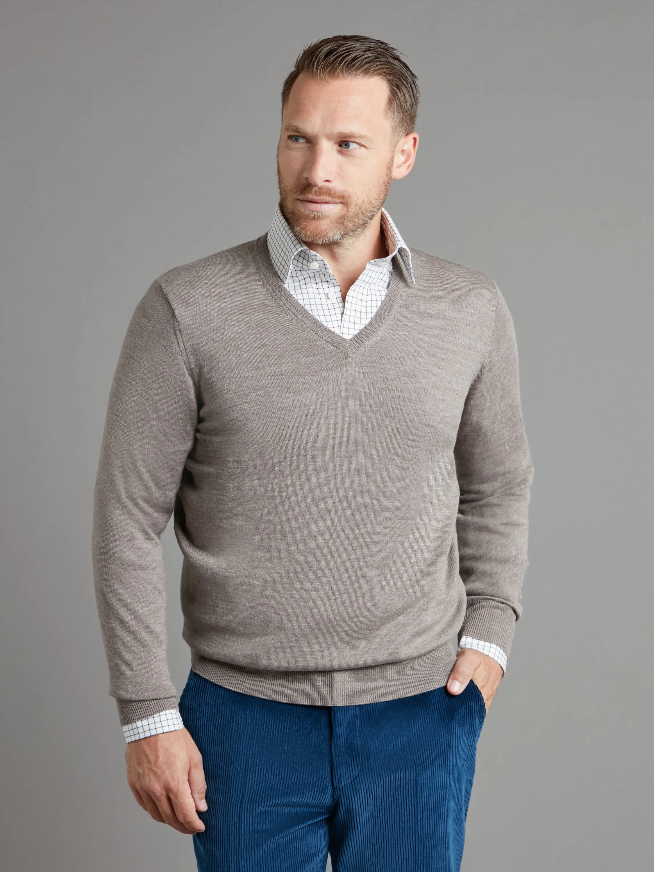 Merino V Neck Sweater - Mushroom