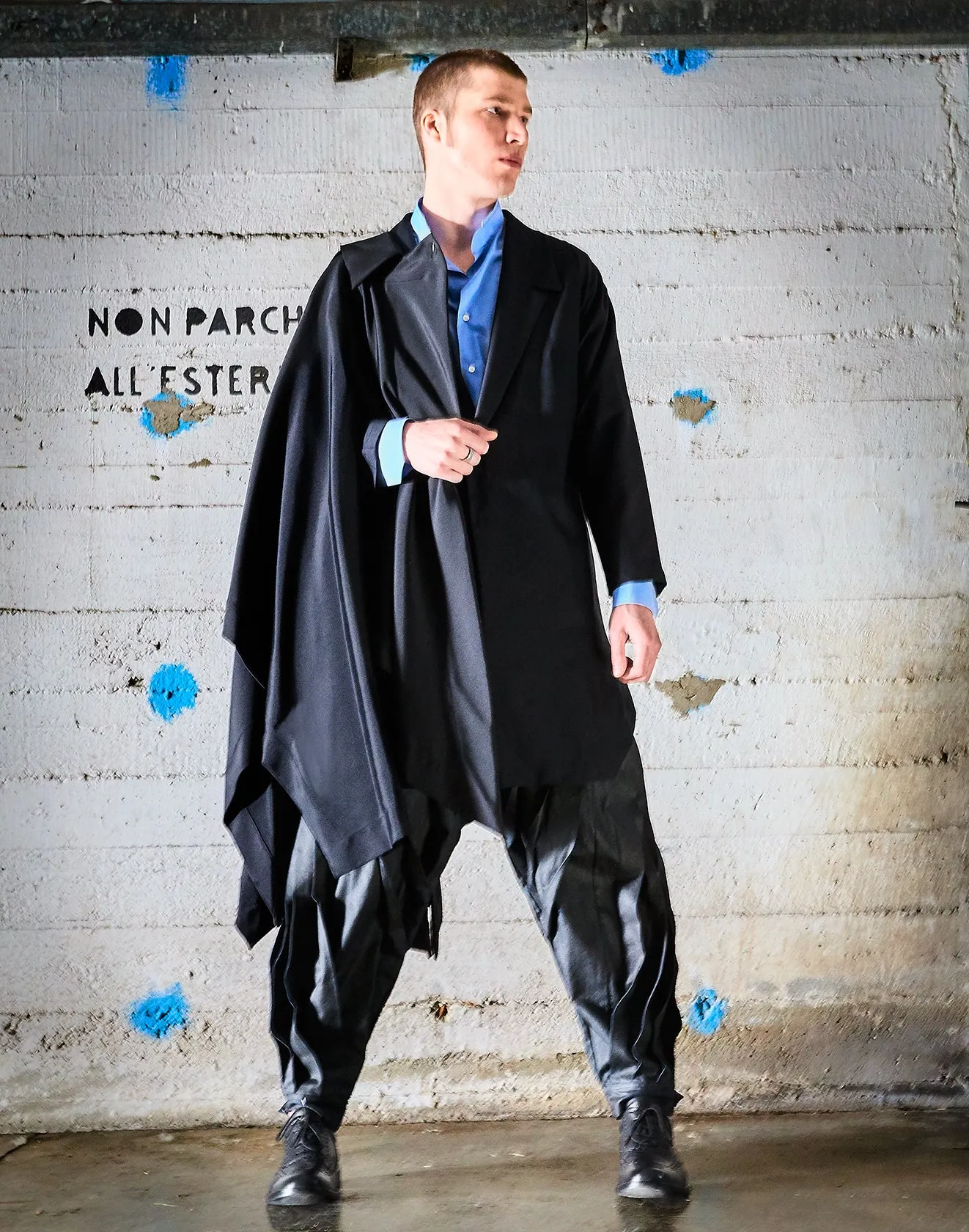 Origami Cool Wool Tailored Long Jacket For men/ Black