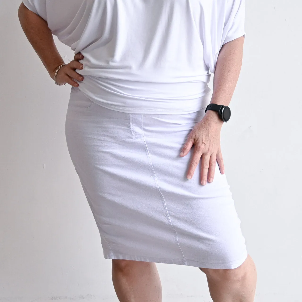 Pencil Skirt in Stretch Linen