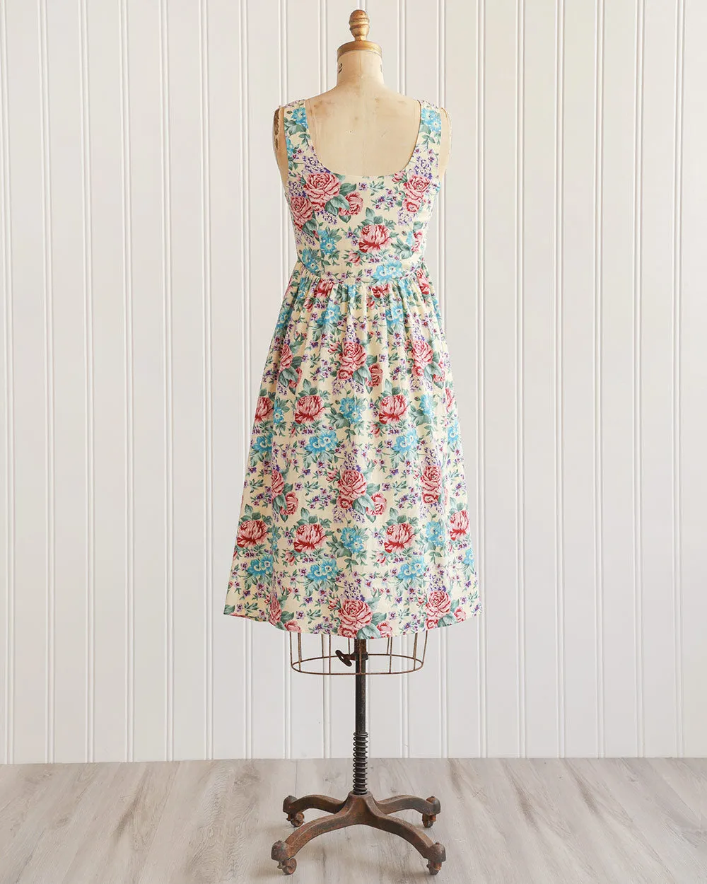 Rosette Linen Dress