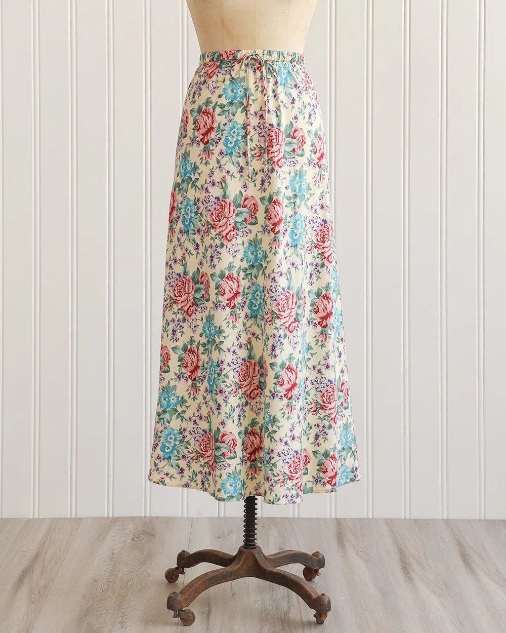 Rosette Linen Skirt