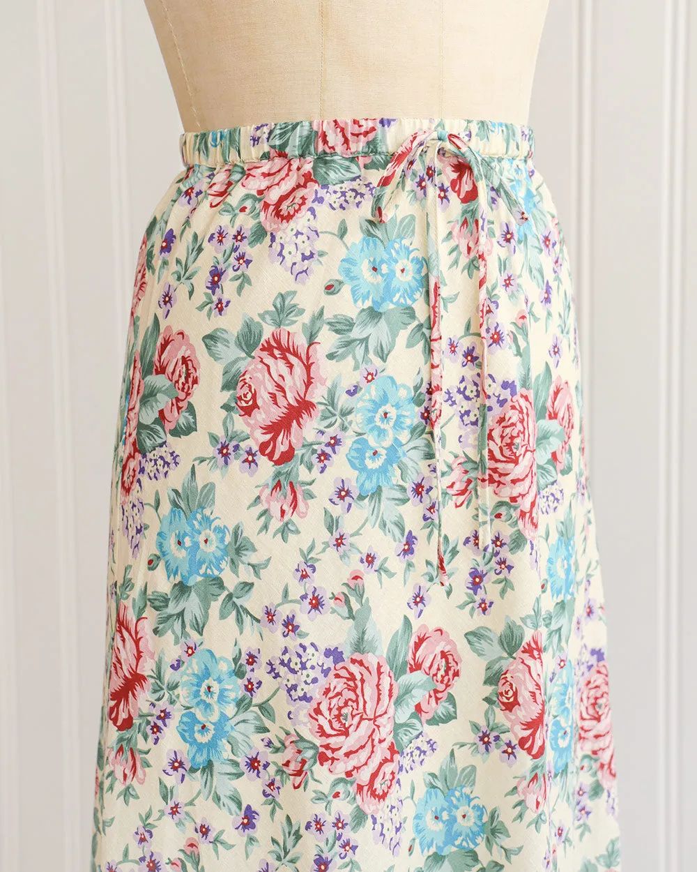 Rosette Linen Skirt