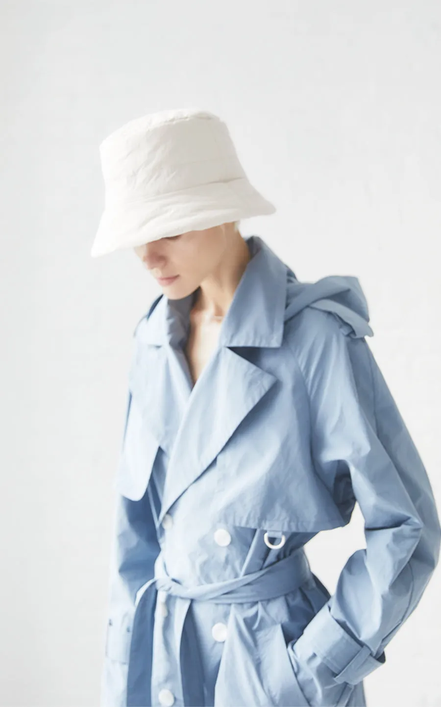 SUSTAINABLE WATER RESISTANT HOODED TRENCH COAT